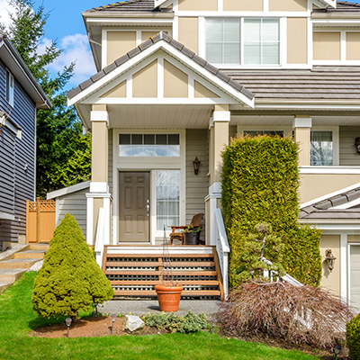 From luxury estates to cozy first homes, our local insights ensure you land the best deal in today’s competitive market.